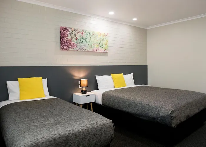 Central Deborah Motel