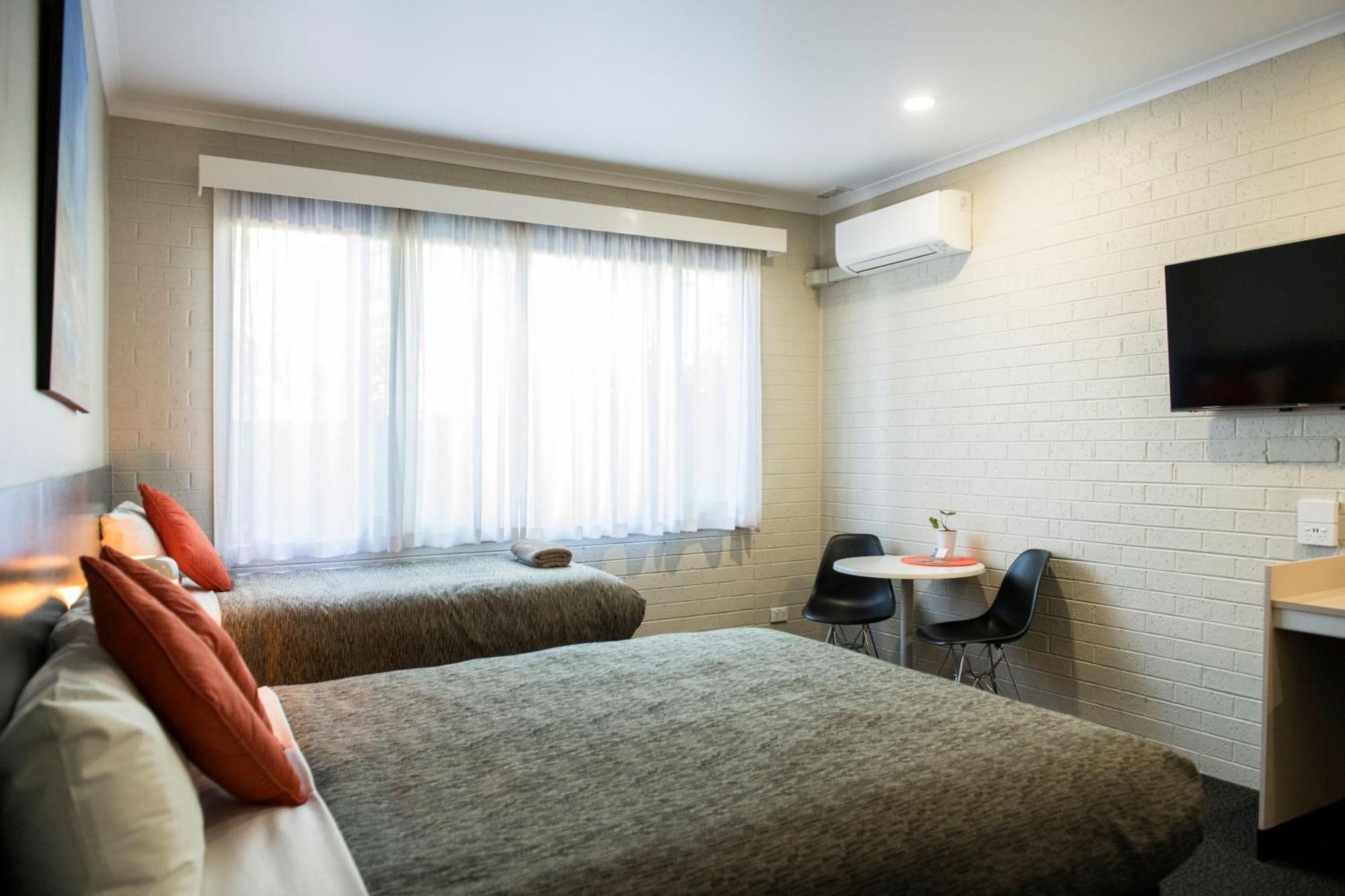 Deborah 4* Bendigo