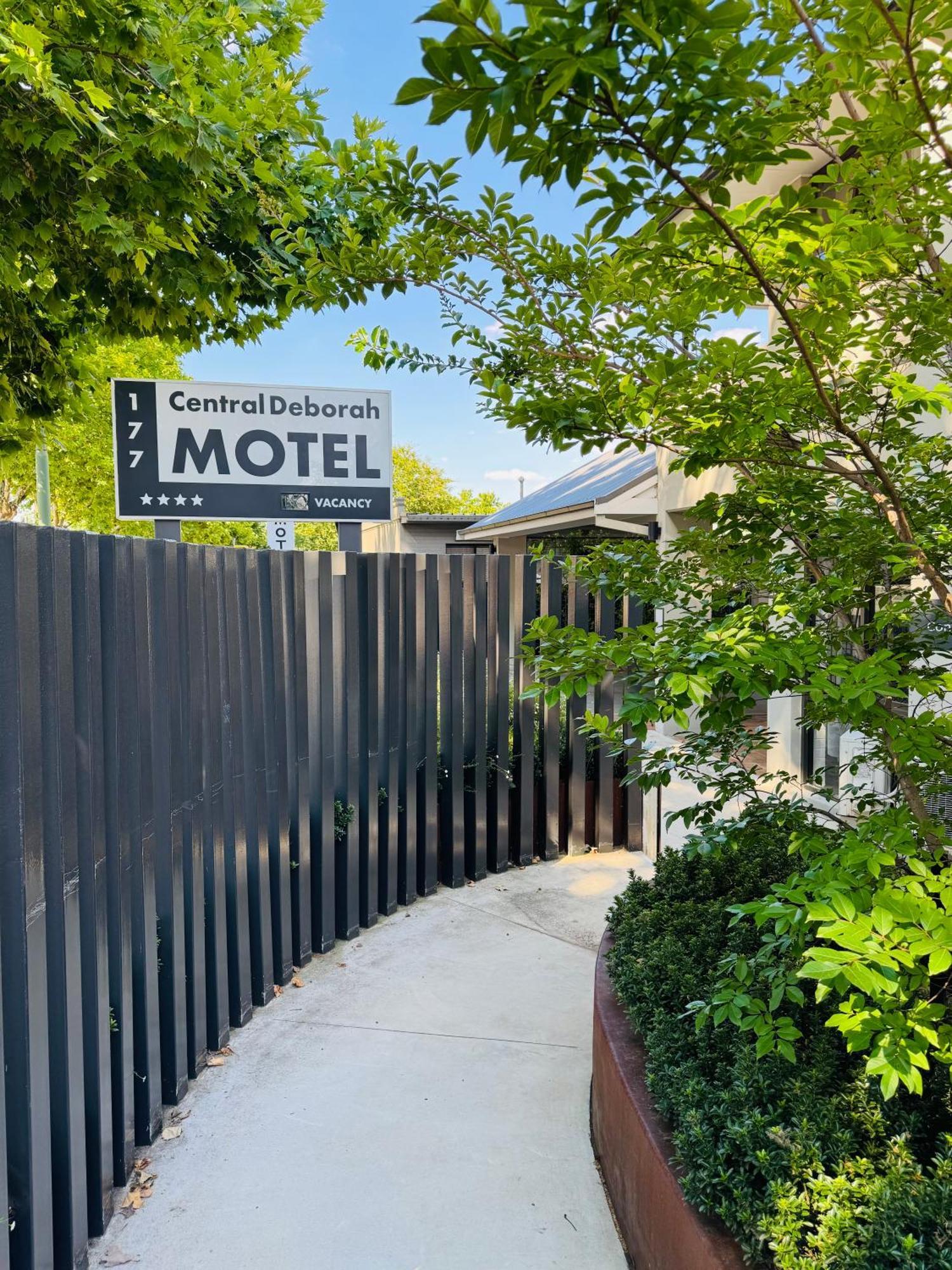 Deborah 4* Bendigo