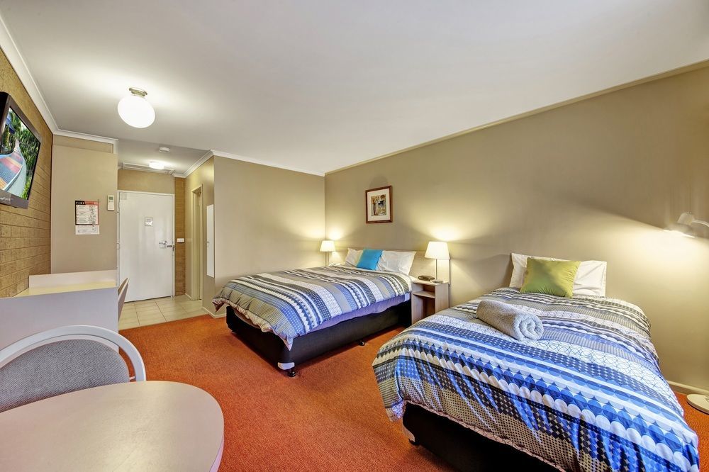Deborah Motel 4*